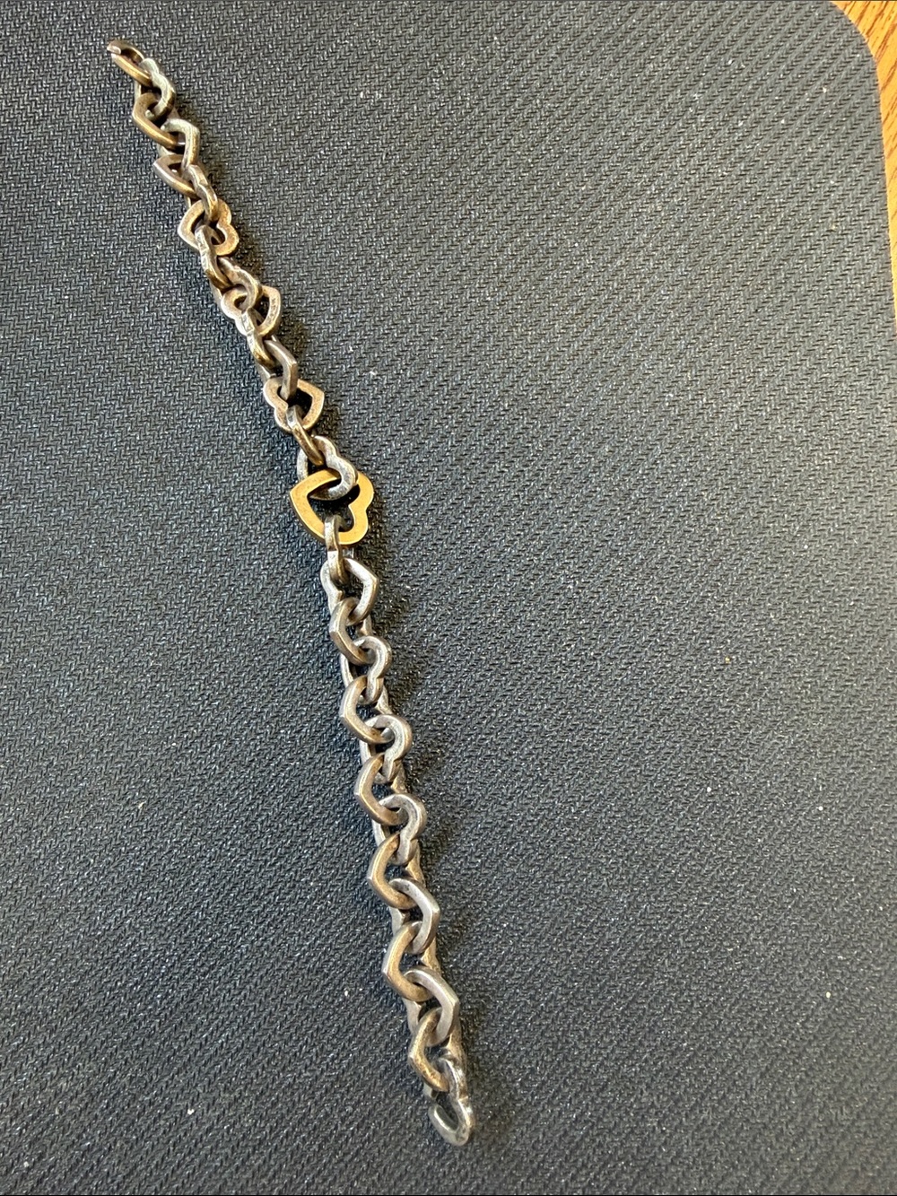 Tiffany & Co. Heart Link Bracelet in Dark Silver Tone - Picture 4 of 4